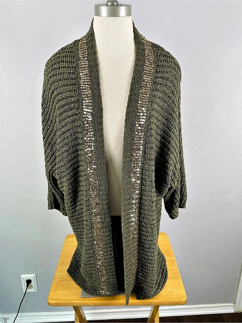 Chico's Sequin Trim Cardigan in Green Size 3 Like New